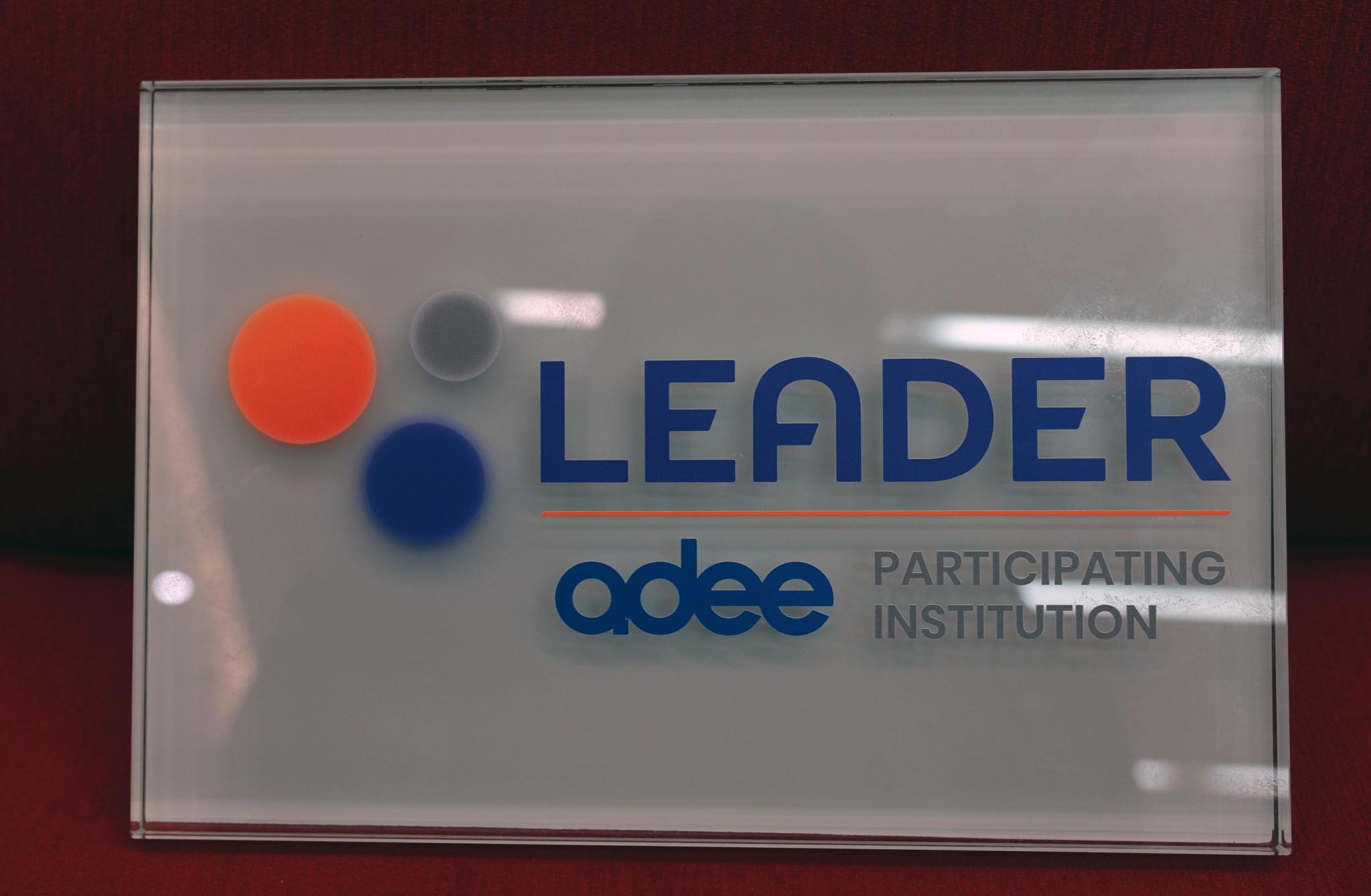The Faculty of Dentistry at the ϲͶעapp Officially Receives the International ADEE Leader Accreditation